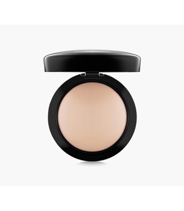 MAC MINERALIZE SKINFINISH LIGHT