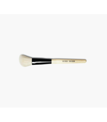 bobbi-brown-brush-angled-face
