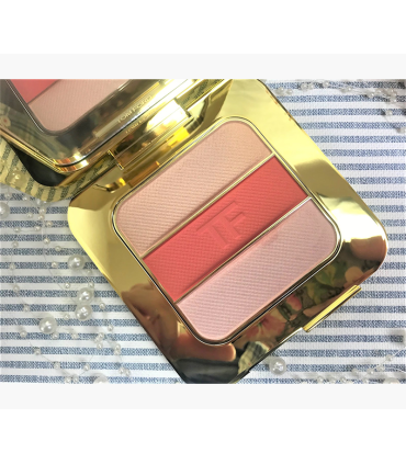 پالت رژگونه و هایلایتر TOM FORD